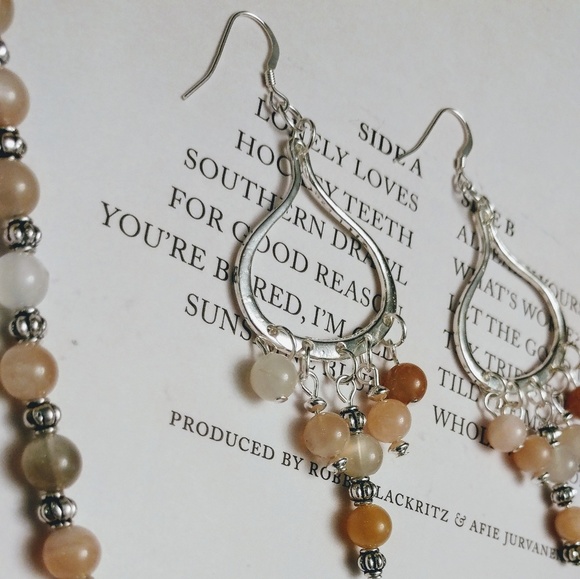 🚫SOLD🚫🌙 Moonstones & Silver Have I Some🌙🆕 - Picture 2 of 7